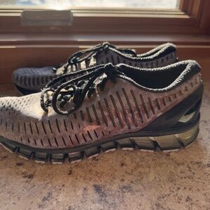 ACICS GEL WOMENS ACTIVE SHOES SIZE 9  ACICS AWARDED FOR BEST ACTIVE SHOES FOR IN
